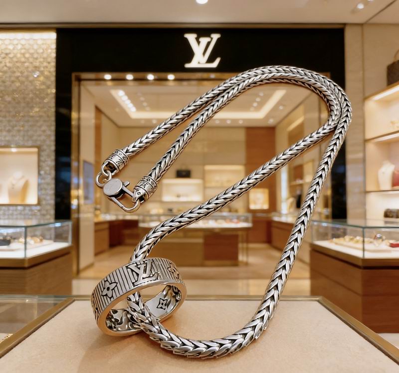 LV Necklace 03yxs139
